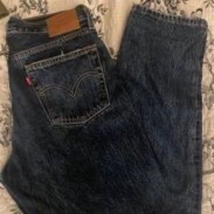 Woman’s Levis